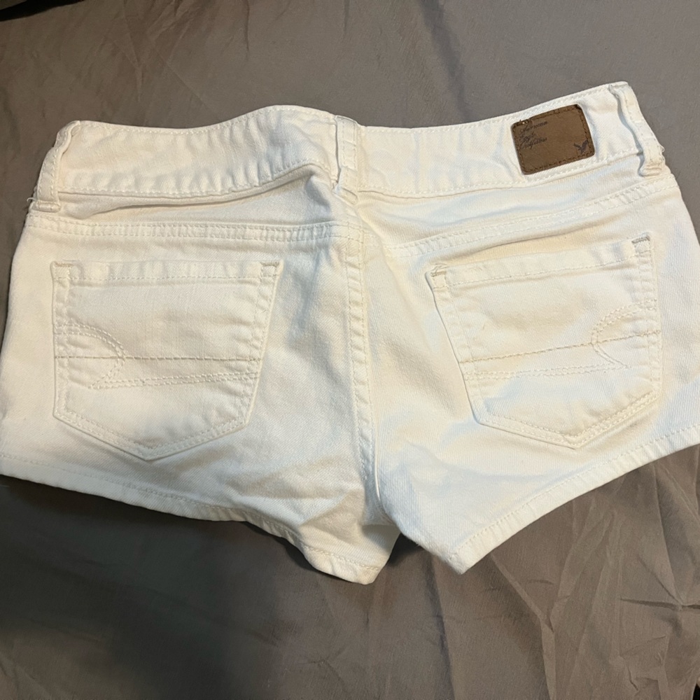 American Eagle White Low Rise Shorts